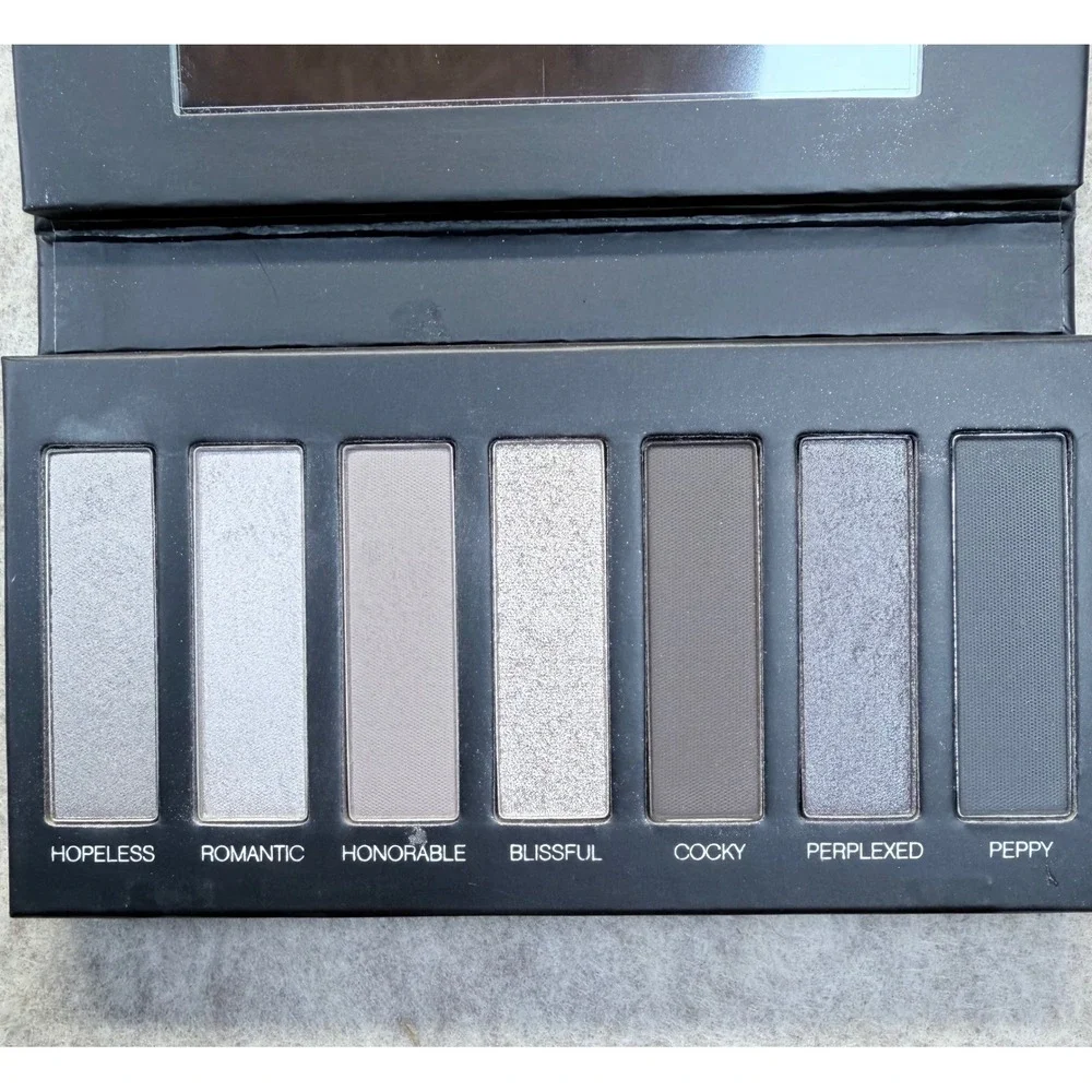 Younique Moodstruck Addiction Eye Shadow Palette 2 Women Silver Grey Cool Tones